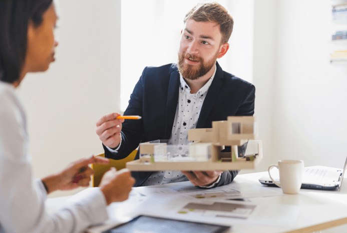Per-user vs flat-fee IAM cost curve
